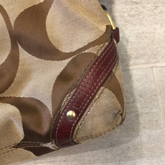 Coach Signature Carley Handbag - Picture 6 of 12